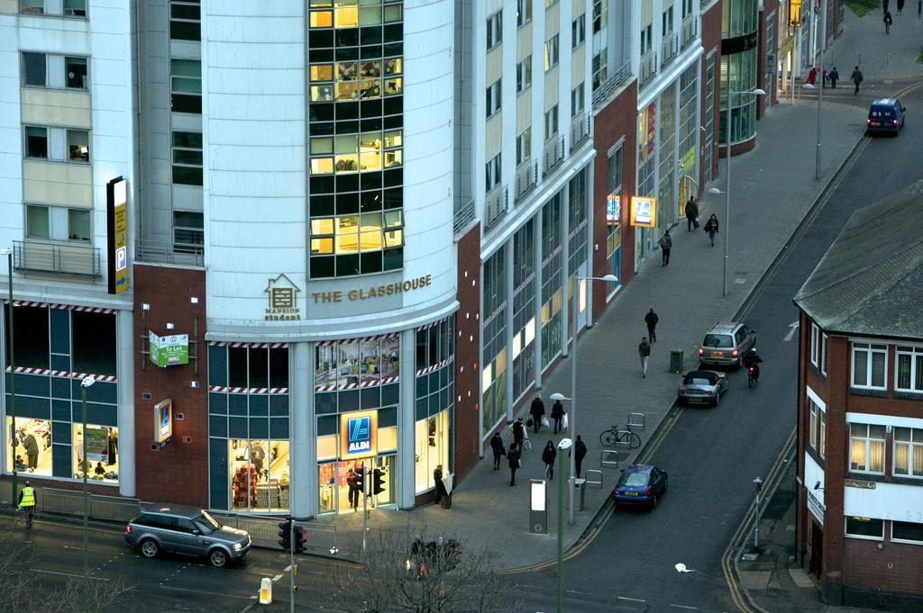 Victoria Centre Apartments In The Victoria Centre Shopping Centre - Nottingham City Centre - 24 Hour Access - Most Central Location, Kitchen - Sunday Check-Out 1Pm - Opposite Hilton By Restaurants & Shops - Outdoor Parking Cars Or Vans Five Pounds A Экстерьер фото
