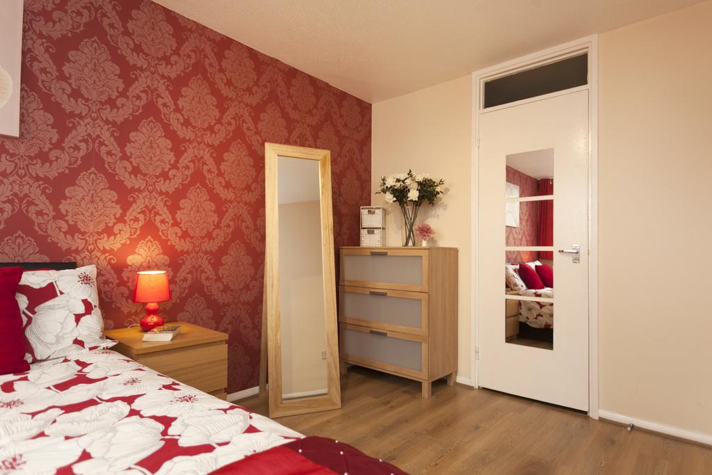 Victoria Centre Apartments In The Victoria Centre Shopping Centre - Nottingham City Centre - 24 Hour Access - Most Central Location, Kitchen - Sunday Check-Out 1Pm - Opposite Hilton By Restaurants & Shops - Outdoor Parking Cars Or Vans Five Pounds A Экстерьер фото