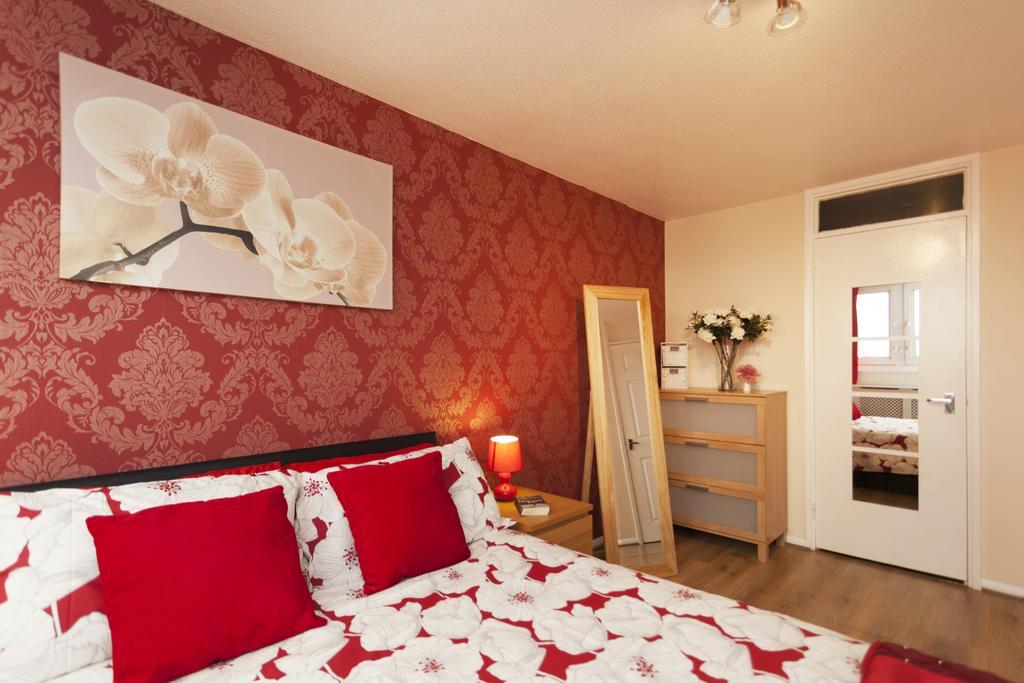 Victoria Centre Apartments In The Victoria Centre Shopping Centre - Nottingham City Centre - 24 Hour Access - Most Central Location, Kitchen - Sunday Check-Out 1Pm - Opposite Hilton By Restaurants & Shops - Outdoor Parking Cars Or Vans Five Pounds A Экстерьер фото