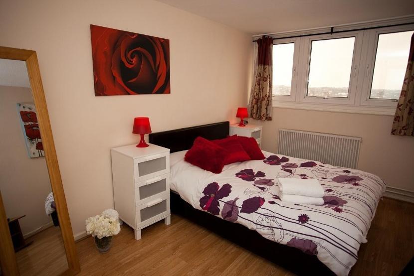 Victoria Centre Apartments In The Victoria Centre Shopping Centre - Nottingham City Centre - 24 Hour Access - Most Central Location, Kitchen - Sunday Check-Out 1Pm - Opposite Hilton By Restaurants & Shops - Outdoor Parking Cars Or Vans Five Pounds A Экстерьер фото
